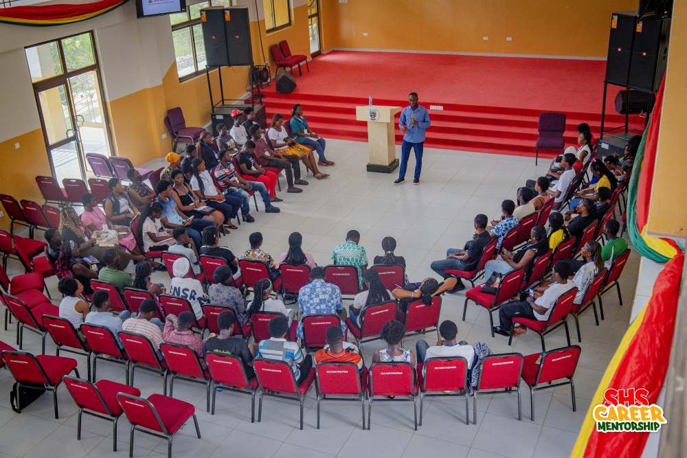 Heritage mentors engaging with SHS students during the October 2025 career mentorship session