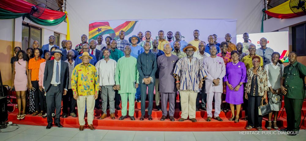 Group photo of HCU Public dialogue